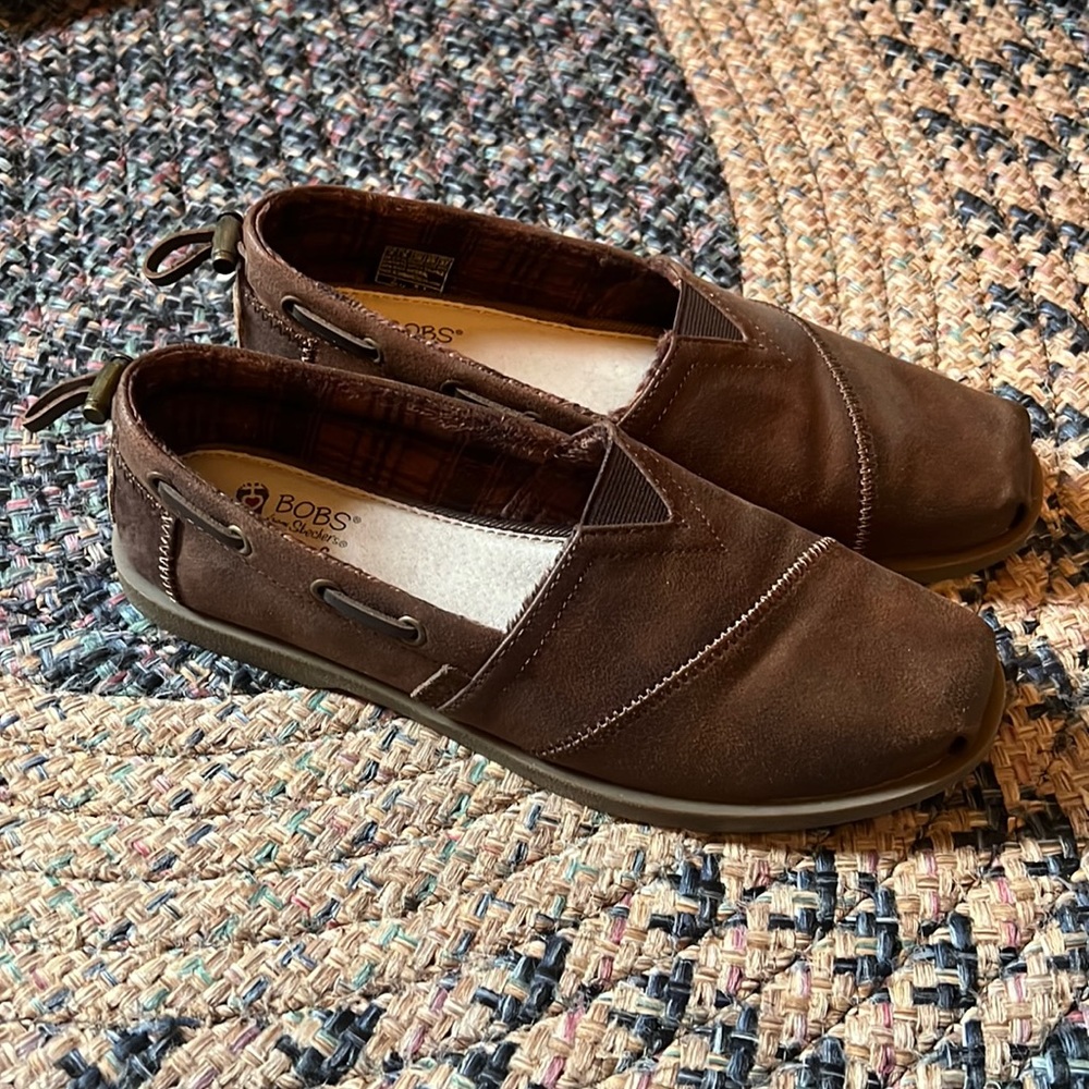 BOBS Chill Luxe -Buttoned Up